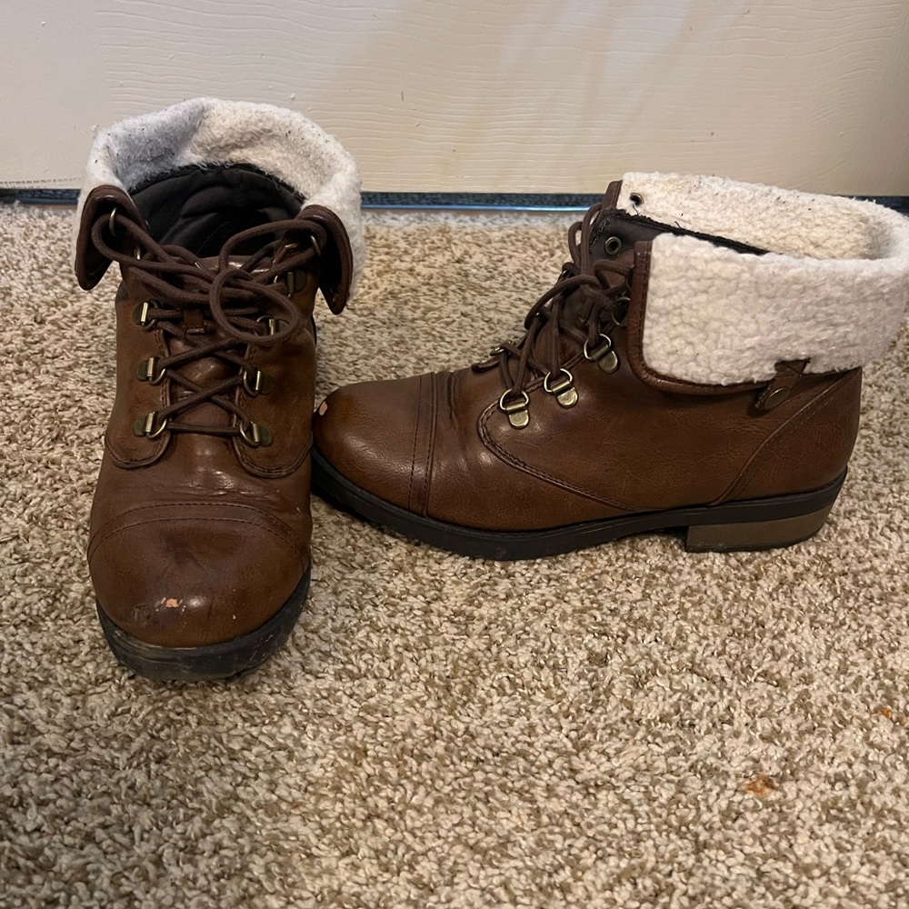 Brown Leather Ankle Boots with Shearling Lining